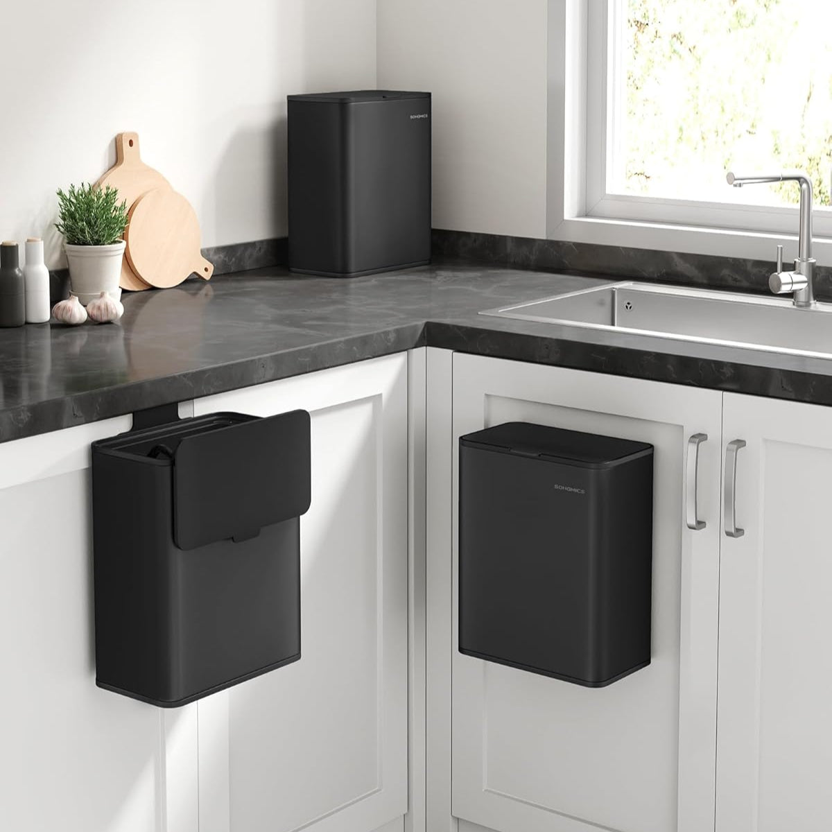 SONGMICS Hanging Kitchen Bin LTB810B01