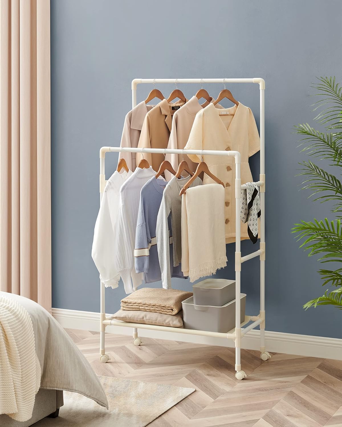 SONGMICS Metal Clothes Rack RDT101W02