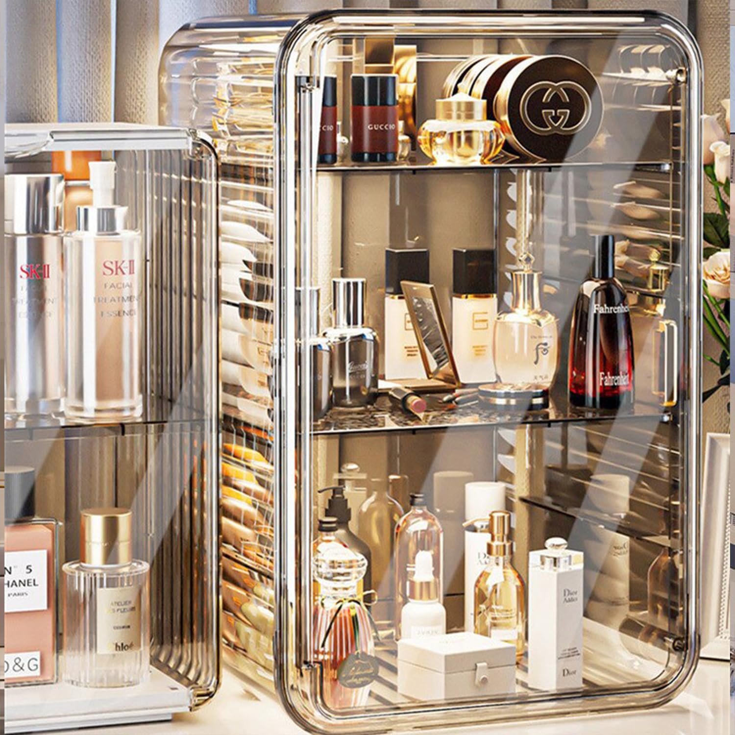 Cosmetic storage box