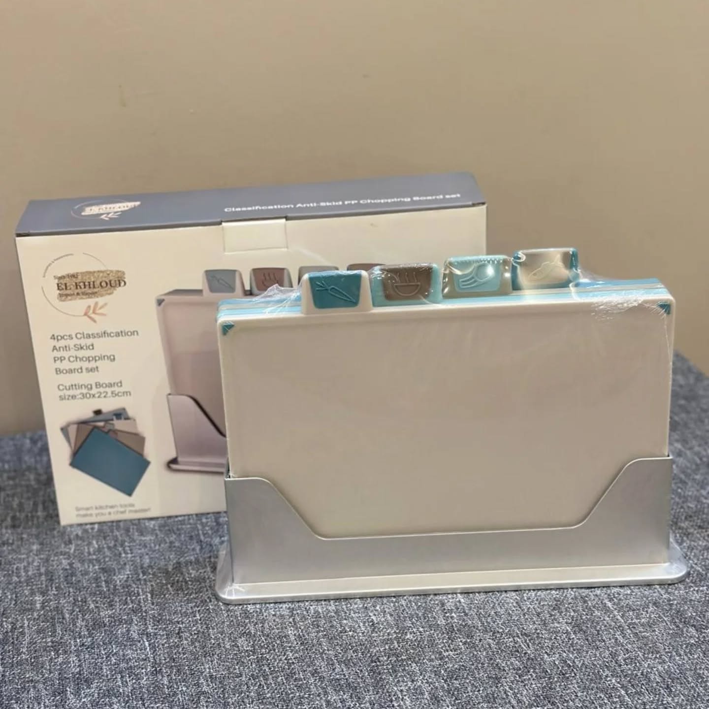 4-Piece Chopping Board Set with Storage Stand